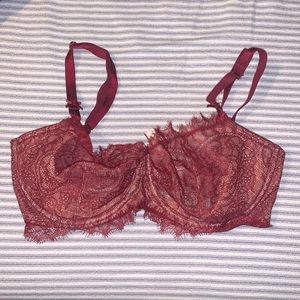 Red Lace Victoria’s Secret bra